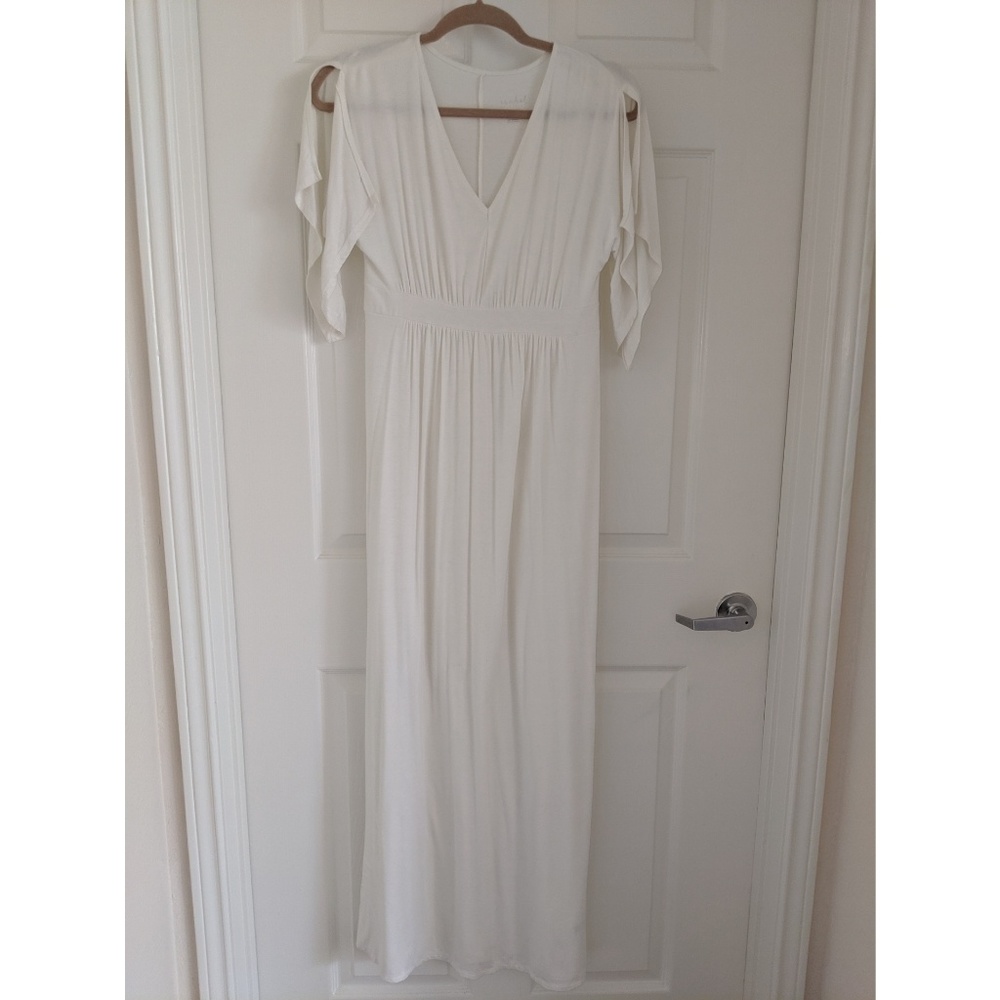 Maternity maxi dress